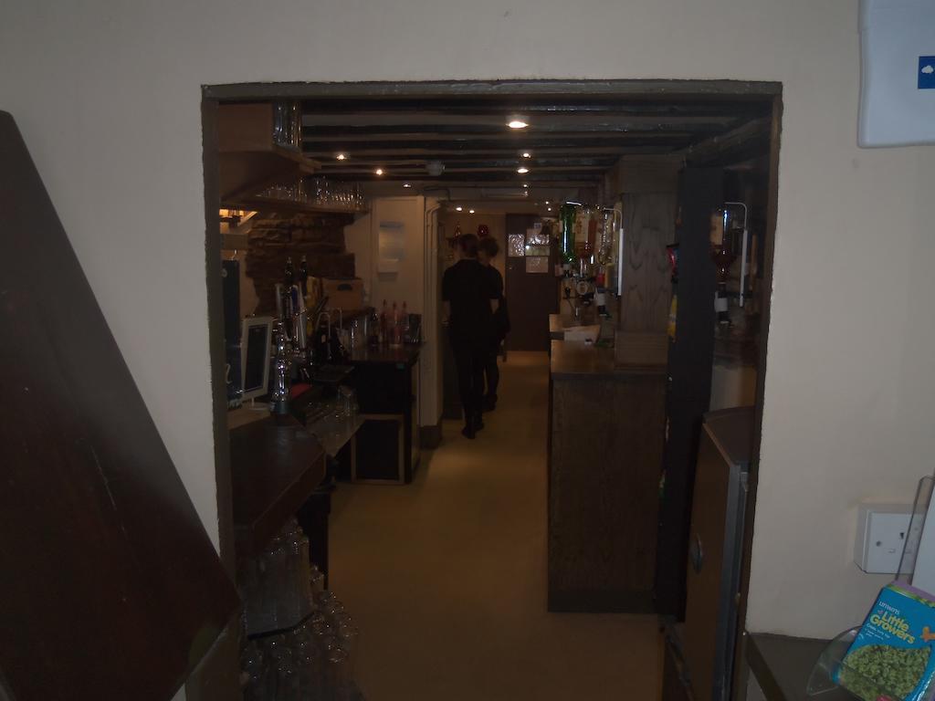 The Cross Inn Cauldon Екстериор снимка