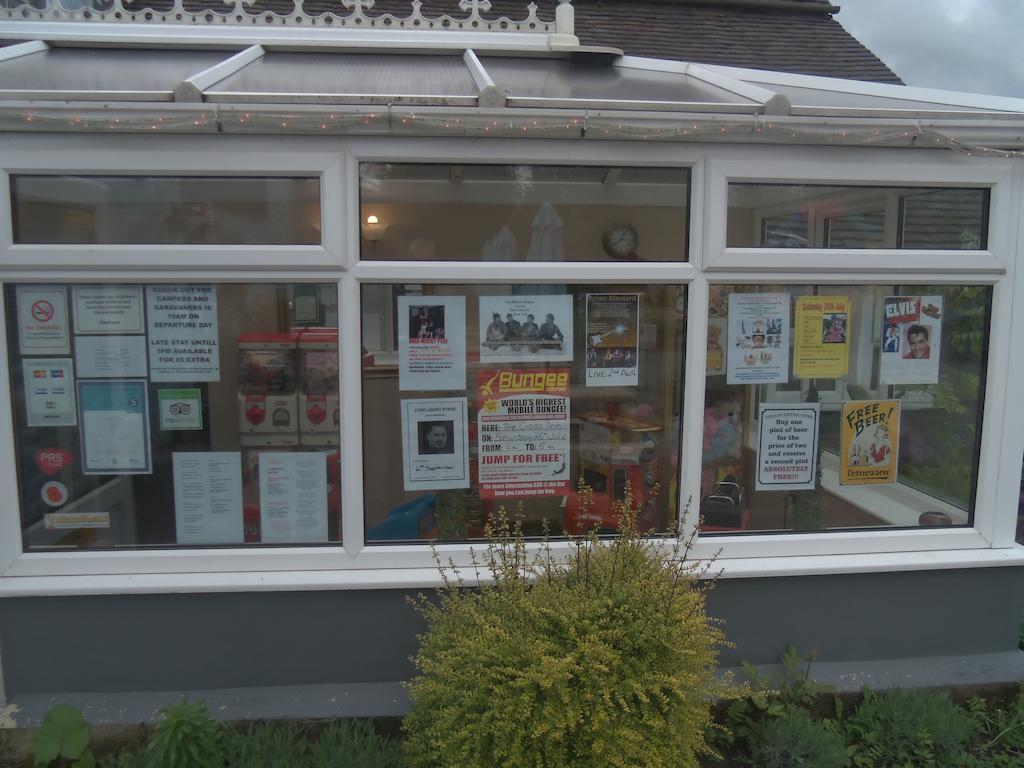 The Cross Inn Cauldon Екстериор снимка