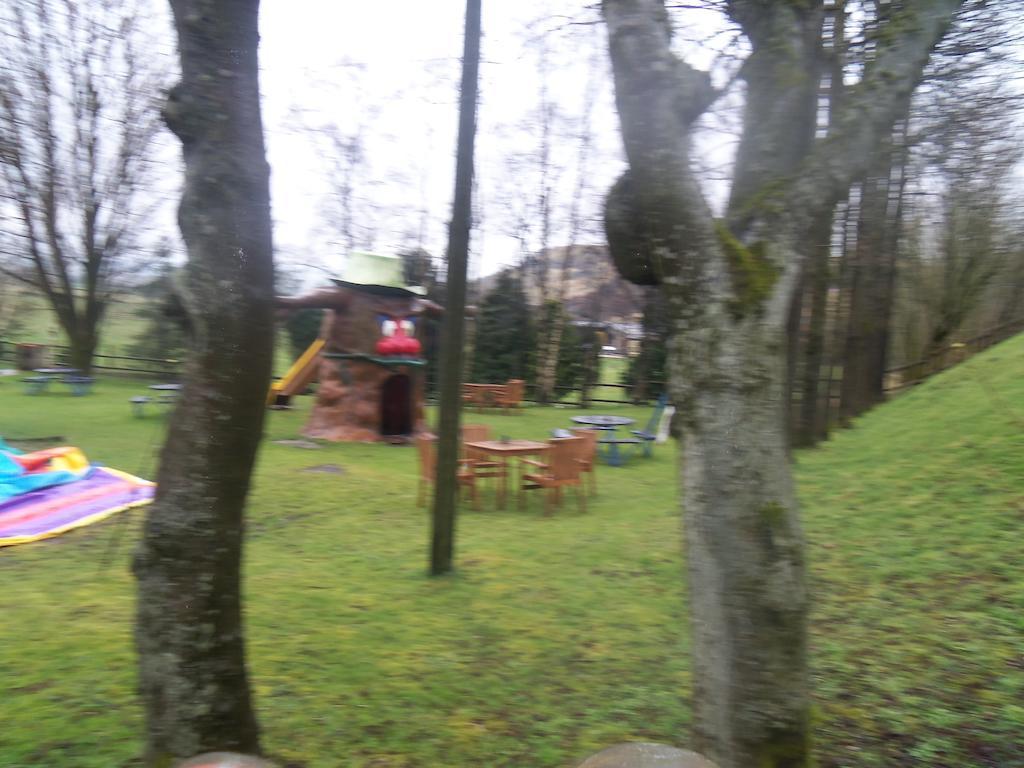 The Cross Inn Cauldon Екстериор снимка