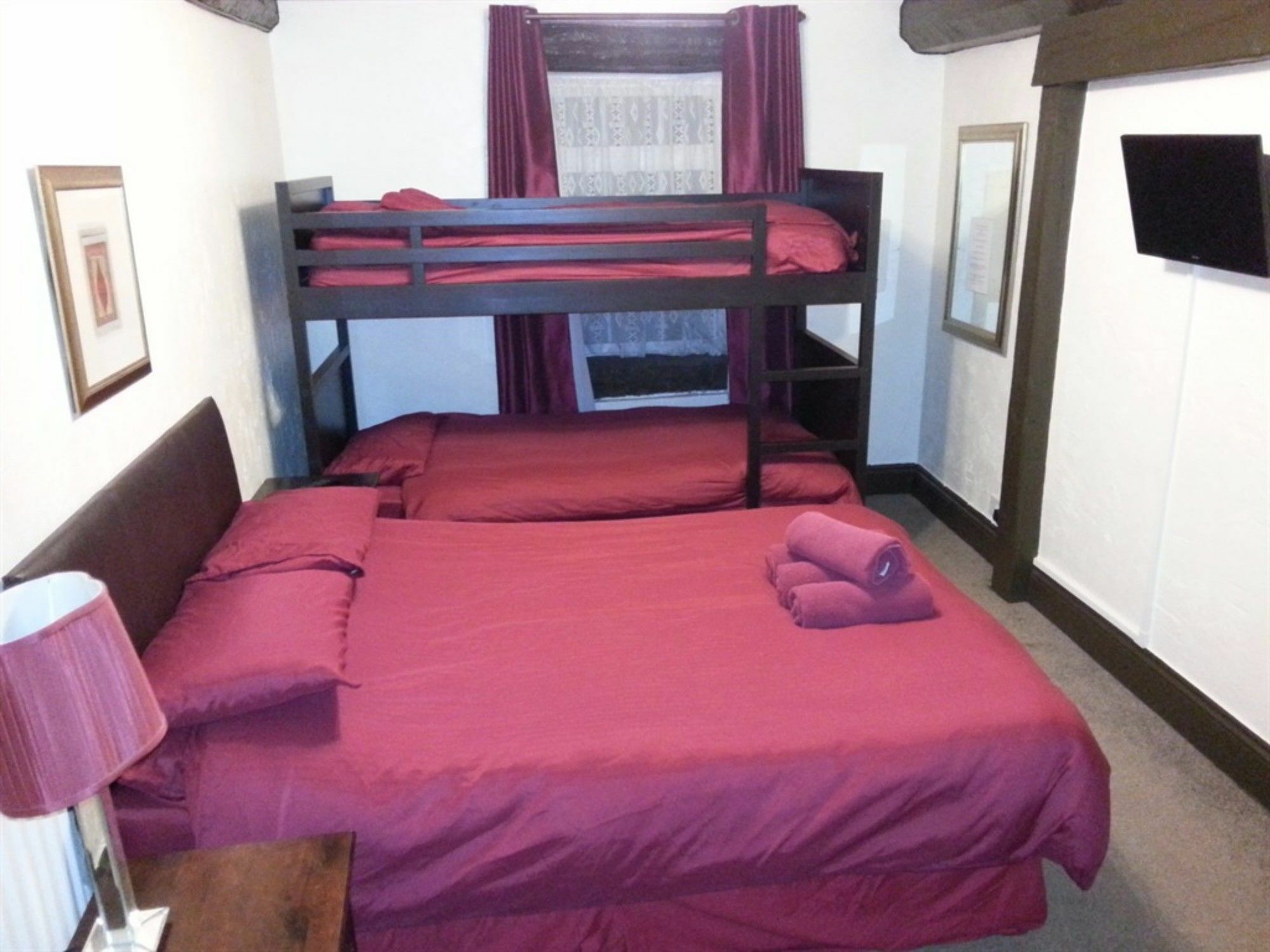 The Cross Inn Cauldon Екстериор снимка